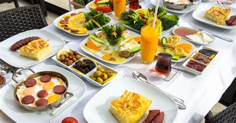 Adalar Kahvaltı Yapılabilecek Yerler Adalar Kahvaltı Yapılabilecek Yerler